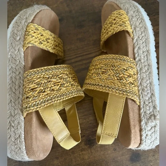 American Rag shoes Size 6 slip on, elastic ankle strap - Picture 4 of 8